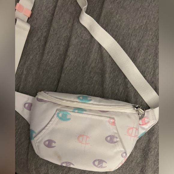 Champion Girls Logo Waist Sling Fanny Pack - Picture 8 of 8